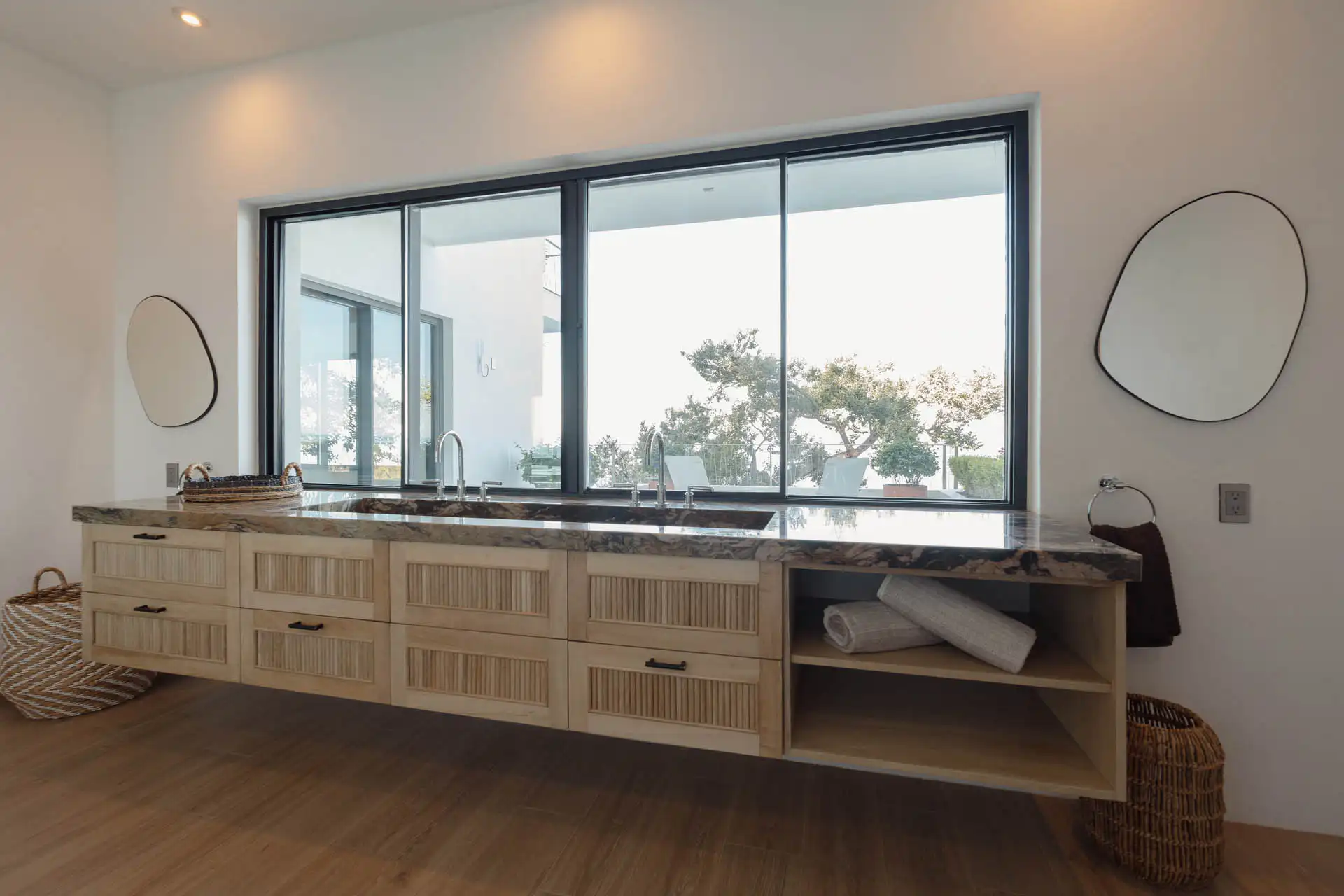 Living_Spaces_AMT08386
